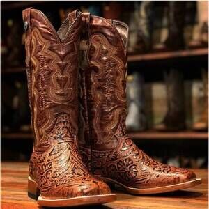 NEW TANNER MARK women's winner circle tooled leather boots in classic cognac